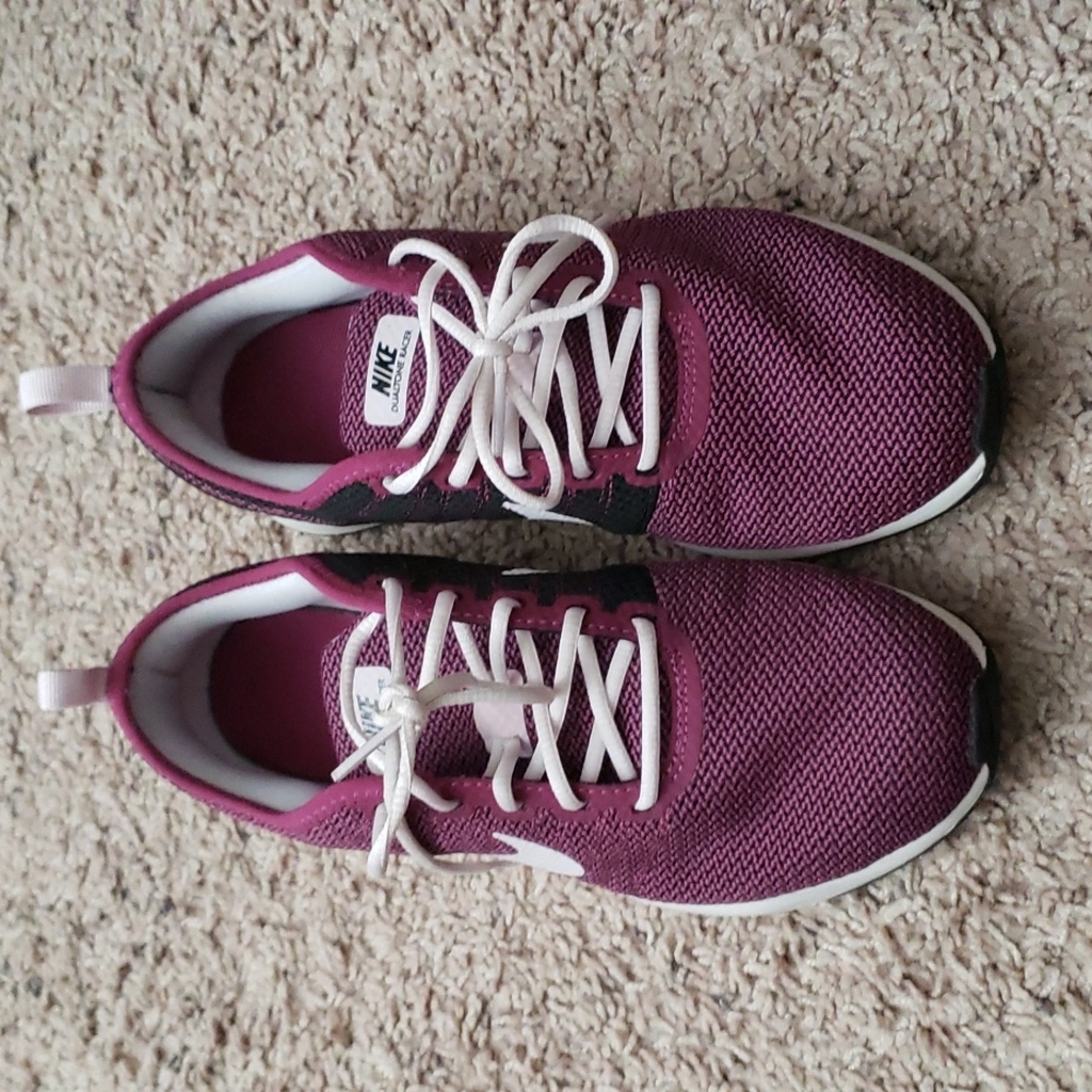Nike Dualtone Racer Sneakers